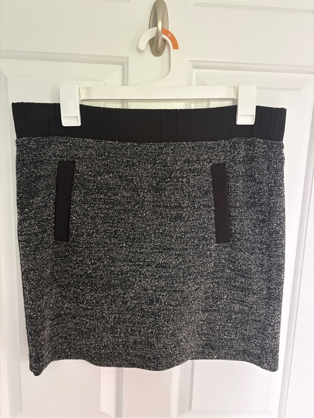 LOFT XS Black and Gray Mini Tweed Skirt